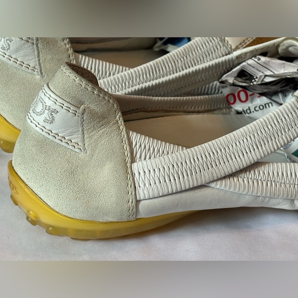 🧡CLEAN TOD’S 38.5 Elegant Women's Cream and Gold 🥿 flat .🧡🧡 - Picture 16 of 17